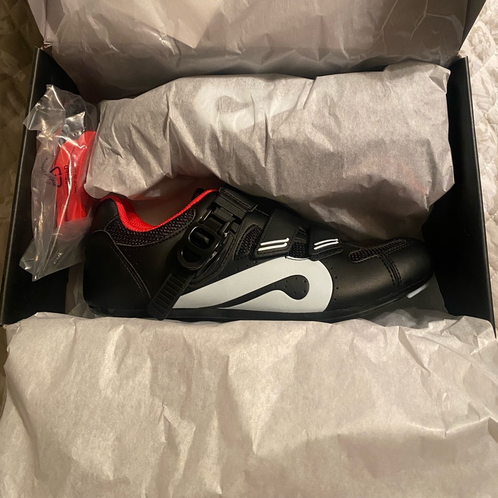 Brand new Peloton Cycling shoes. Womens size 39/US size 8.